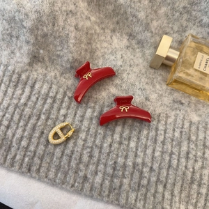 Pince à Cheveux Élégante en Acrylique Rouge Style Français Nœud Papillon Accessoires de Coiffure pour Femmes