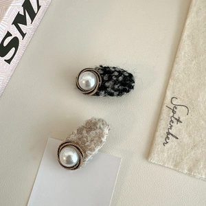 Elegant tweed hair clips with faux pearls in black and beige, retro style accessories