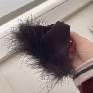 Elegant French style black feather hair claw clip with fluffy ostrich feathers for women
