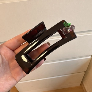 Elegant Minimalist Large Square Hair Claw Clip For Women Sweet Acrylic Shark Clip With 3D Cherry Decor Versatile Hair Accessories