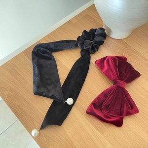French Vintage Velvet Bow Scrunchies Spring Hair Clips With Artificial Pearl Elegant Long Ribbon Hair Accessories For Women Girls