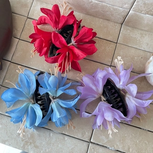Élégante Pince à Cheveux Banane en Fleur De Satin Grande Pince à Cheveux Florale Pour Femmes Filles Doux Accessoire De Coiffure