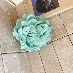 Light green floral hair clip featuring multi-layered lace embroidery and a stylish design