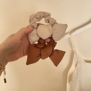 Lot de grands chouchous nœuds en coton rembourrés en couleurs crème et caramel