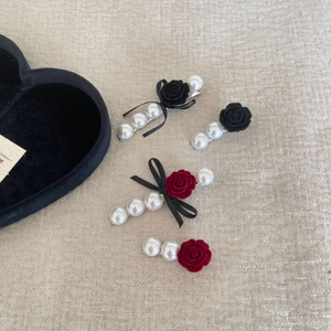 French Vintage Velvet Rose Artificial Pearl Hair Clips For Women Elegant Black Red Bow Duckbill Side Clip Hair Accessories