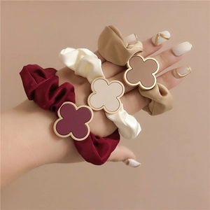 Elegant Satin Scrunchie With Metal Four Leaf Clover Decoration High Elastic Korean Style Hair Ties For Women Hair Accessories