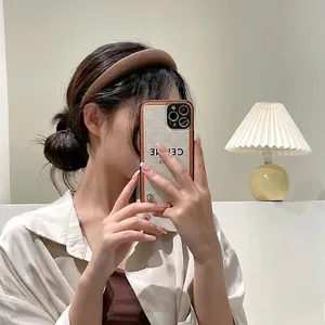 Serre-tête rembourré kaki en velours pour un effet de volume et coiffure tendance