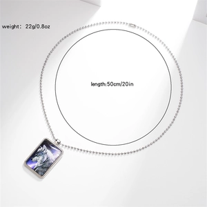 Rectangle pendant with wolf head art, 50cm bead chain, 22g weight specification details