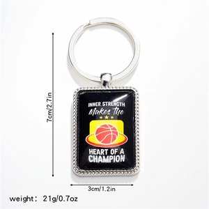 Detailansicht des Basketball-Anhänger-Halskette mit Maßen von 7 cm x 3 cm und Gewicht