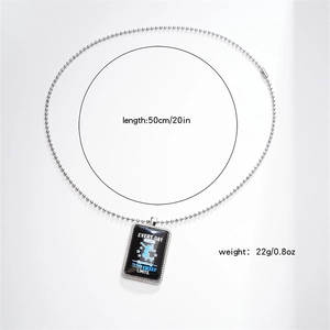 Detail view of volleyball athlete pendant with 50cm ball chain and 22g weight specification