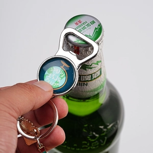 Practical demonstration of the metal beer bottle opener keychain for Father's Day gift