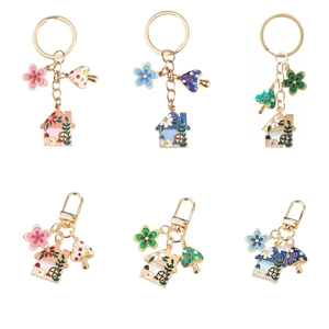 Süßer Emaille Pilzhaus Blumen Schlüsselanhänger Legierung Wald Pastoraler Stil Tasche Anhänger Schlüsselring Geschenk Für Damen Kinder