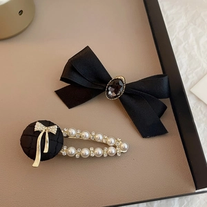 Ensemble élégant de barrette nœud en satin noir avec bijoux et épingle à cheveux perle