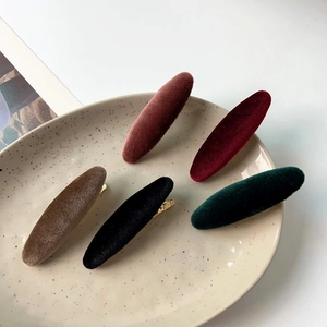French Vintage Velvet Padded Hair Clip For Women Elegant Solid Color Oval Duckbill Barrette Handmade Hair Accessories
