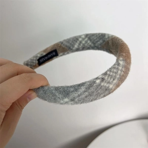 Chic plaid wool headband for women with handmade label for elegant autumn winter styles
