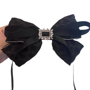 Eleganter großer schwarzer Haarclip mit Jacquard-Schleife, Perle und Strass-Schnalle