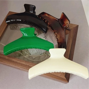 Grandi mollette per capelli in stile coreano nero, ambra, verde e crema con finitura lucida
