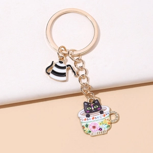 Creative cartoon tea cup cat keychain with enamel teapot and black cat charms in gold finish