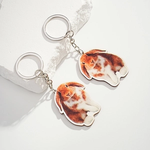Porte-clés créatifs en style bois avec motif de lapin réaliste pour couples et cadeaux festifs
