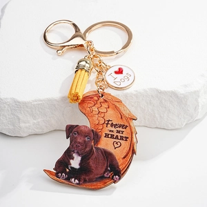 Detail of dog memorial keychain with Pitbull pendant and Forever In My Heart text