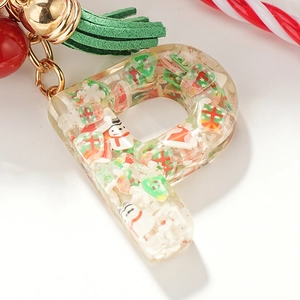 Porte-clés de Noël lettre P en résine avec bonhomme de neige et pompon vert