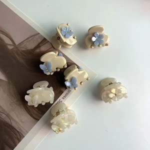 Lot de 7 mini-pinces à cheveux en acétate avec motifs fleurs bleues et papillons pour femme