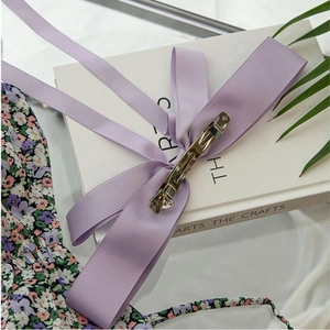 Barrette à cheveux élégante avec nœud en satin lavande pour femme au style frais