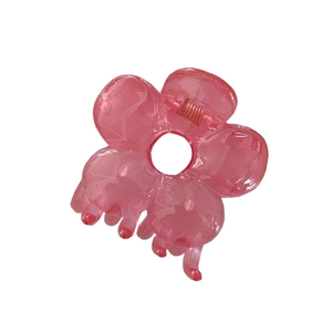 Pinza per capelli a fiore rosa traslucido con centro ritagliato per acconciature