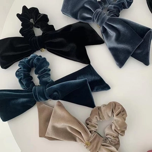 Vintage French Velvet Bow Scrunchies For Women Elegant Solid Color Oversized Hair Tie Fashion Handmade Hair Accessories