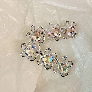 Set di 5 fermagli per capelli con cristalli a forma di cuore e fiori argento da donna