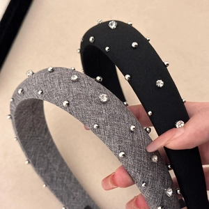 Cerchietto Imbottito Stile Coreano per Donna con Strass e Borchie in Metallo Fascia per Capelli Minimalista Fatta a Mano Accessori Capelli