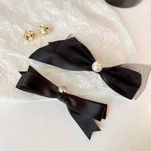 Elegant Black Satin Bowknot Hair Clip French Vintage Duckbill Side Clip With Artificial Pearl Metal Tag Hair Accessories For Women