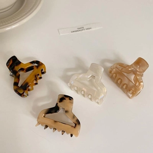 Set of four minimalist tortoiseshell and leopard print acetate hair claws for women