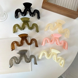Grande Pince à Cheveux Vague en Acrylique pour Femmes Pince Requin Minimaliste Forme en S Accessoires de Coiffure à la Mode