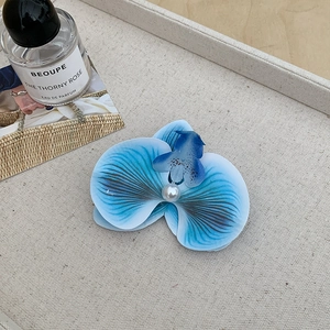 Eleganter blauer Orchideen-Haarclip mit Farbverlauf und Perle für Damen Frisuren