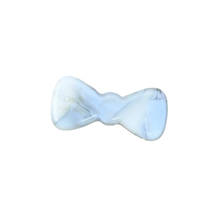 Eleganter hellblauer Acetat-Bogen-Haarclip mit poliertem Finish und eingraviertem Frankreich