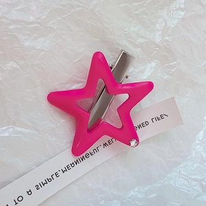 Rosafarbene Haarspange in Sternform mit Farbverlauf und minimalistischem Hohl-Design