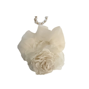 Chouchou élégant en organza blanc avec perles pour coiffures féminines romantiques