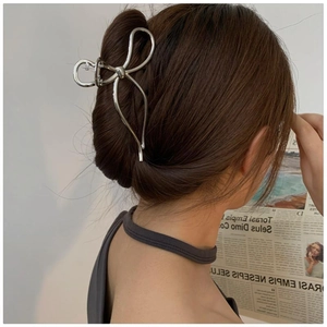 Women Metal Bow Hair Claw Clip Silver Shark Clip Simple Korean Style Elegant Hair Accessory For Thick Hair Styling Tool