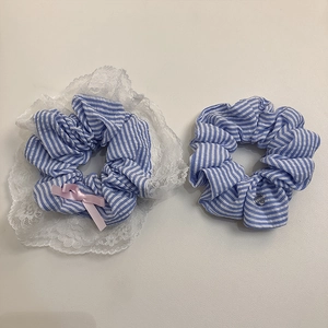 Lot de chouchous à rayures bleues et blanches avec dentelle, nœud et pendentif cœur