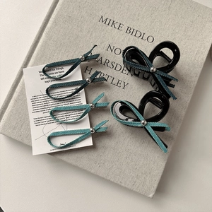 Set de 6 pinces à cheveux avec nœuds en denim, pinces crabe et barrettes en bleu foncé