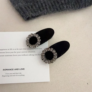 Exquisite velvet duckbill hair clips with rhinestone accents in a vintage Korean style