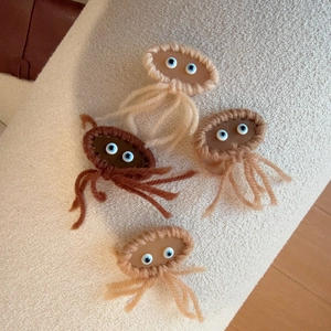 Funny Handmade Knitted Octopus Hair Clip Cute Cartoon Cotton Evil Eye BB Clip For Women Girls Hair Accessories Quirky Gift
