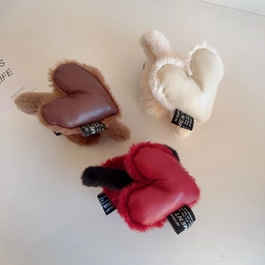 Grandes pinces à cheveux cœur en peluche marron, beige et rouge pour coiffure élégante