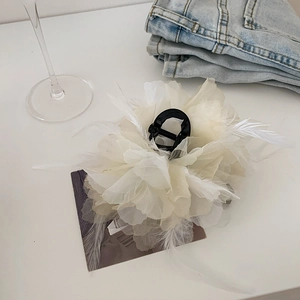 Elegant Double Sided Feather Bowknot Hair Claw Clip Large White Flower Shark Clip Sweet Romantic Hair Accessories For Women
