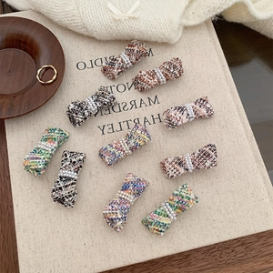French Vintage Tweed Bow Hair Clips For Women Elegant Artificial Pearl Embellished Duckbill Clips Plaid Fabric Hair Pins Accessory