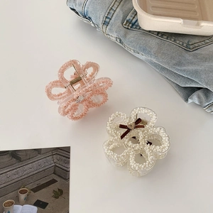 Vintage floral pearl hair claws in pink and beige with transparent acrylic base