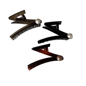 Elegant Z-shaped pearl hair claws set in translucent brown, black, and amber red colors