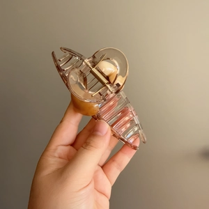 13cm amber jelly heart hair claw clip in translucent resin for thick hair styling