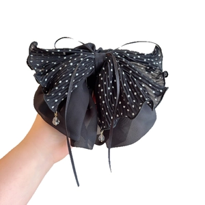Schwarze gepunktete Chiffon-Schleife Haarklammer mit Plissee und Tropfenanhängern